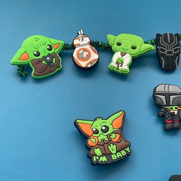 Baby Yoda & Friends Croc Charms (11pcs) - Picture 2 of 5
